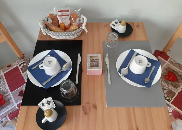 Luca Guest house *